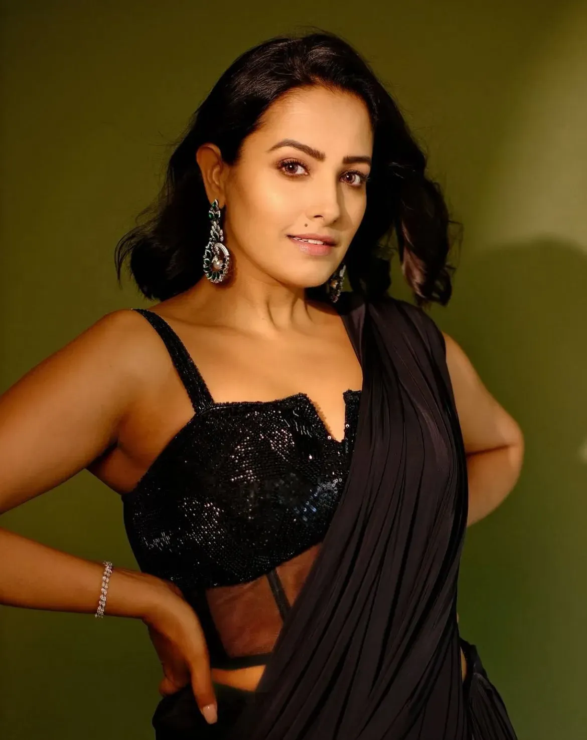 How Did Anita Hassnandani Stand Up for Aishwarya?