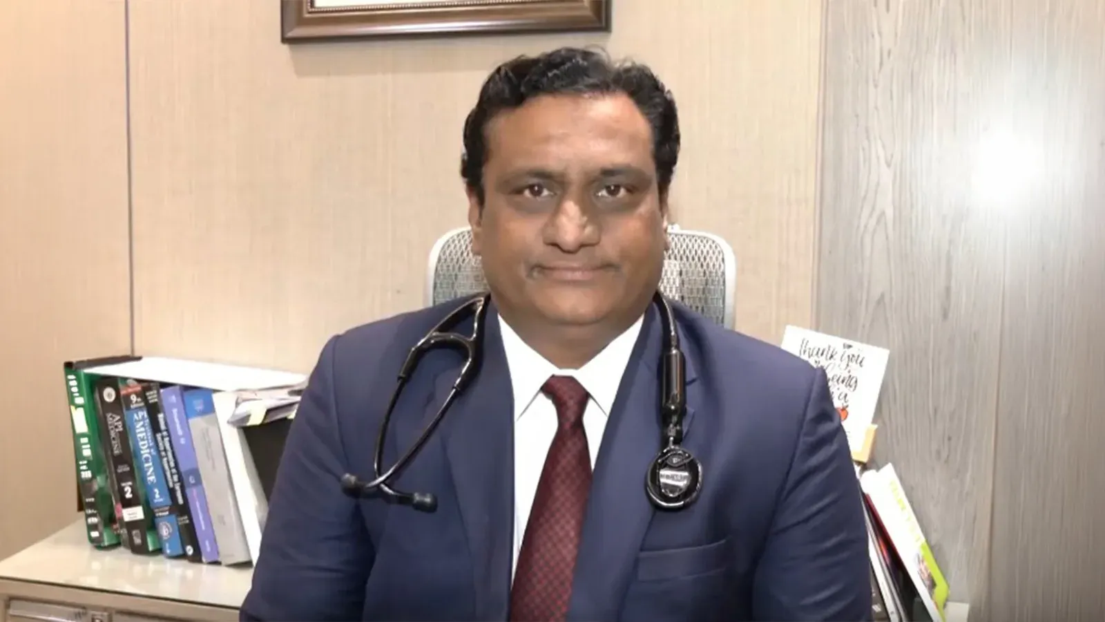 अन्ना हजारे की सेहत में सुधार, डॉ. गौतम भंसाली बोले — बुखार नहीं, किडनी भी बेहतर