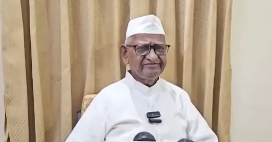 AAP Mass Exodus: Anna Hazare, BJP React as 7 MPs Join BJP