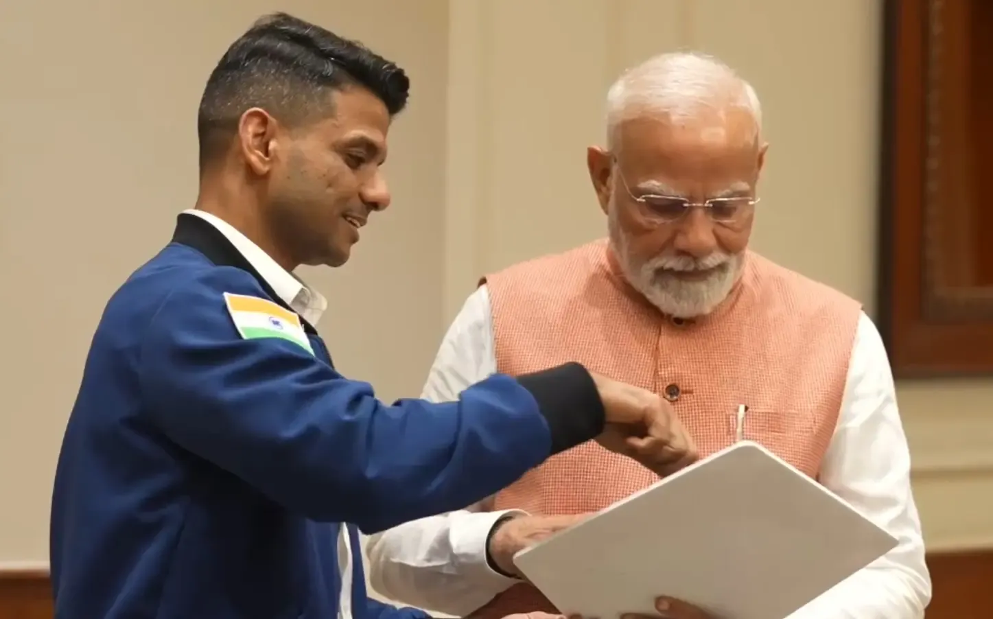 क्या प्रधानमंत्री मोदी ने शुभांशु शुक्ला से मुलाकात कर भारत की उपलब्धियों को सराहा?