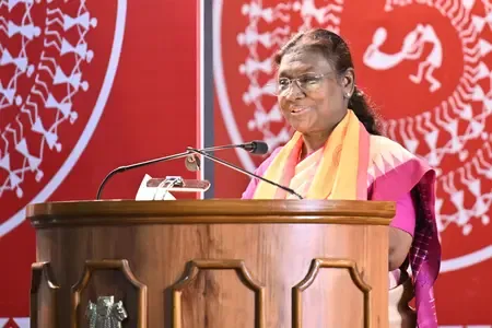 अंतरिक्ष से सफल वापसी : राष्ट्रपति द्रौपदी मुर्मू ने शुभांशु शुक्ला की सफलता पर दी बधाई 