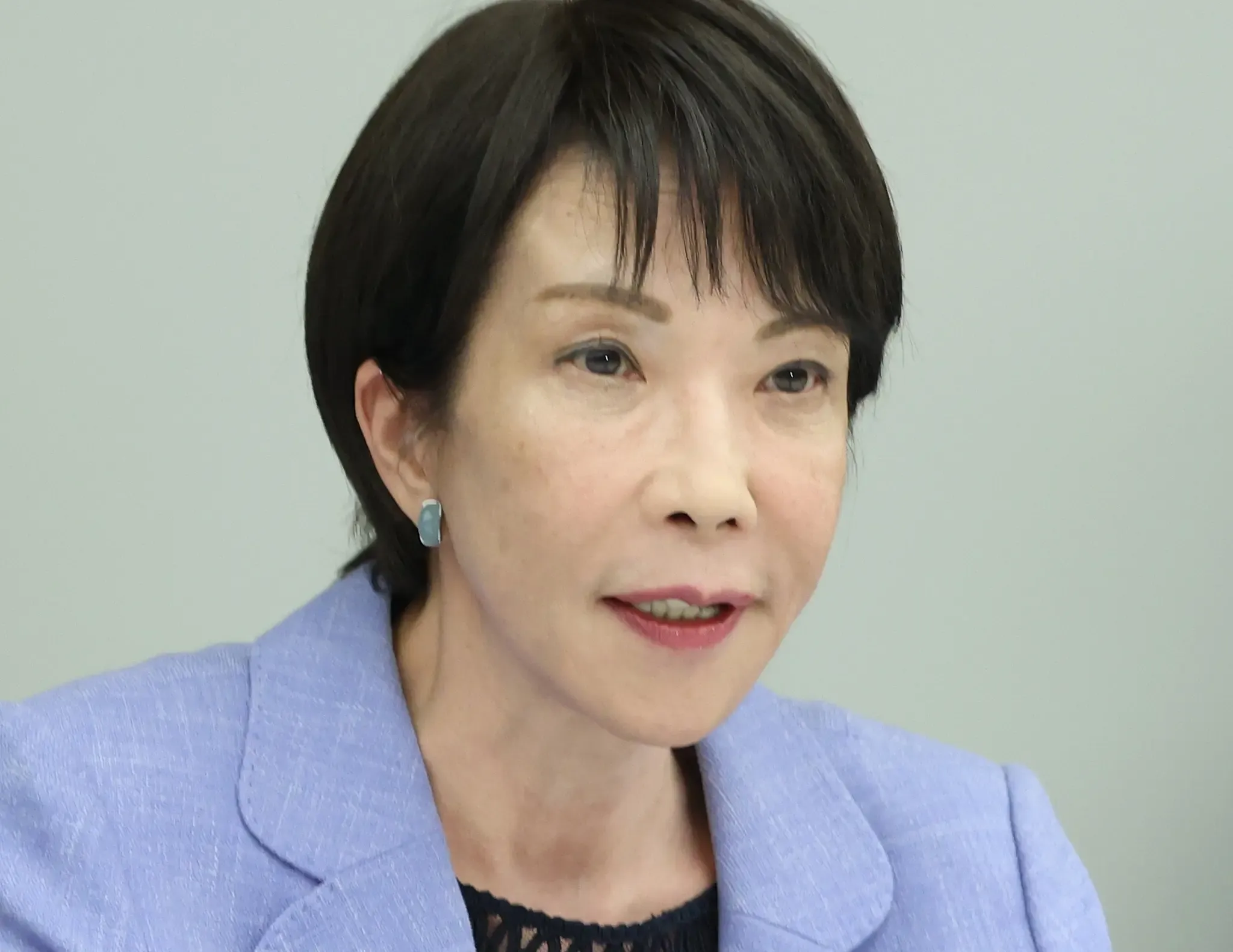 क्या अंतर्राष्ट्रीय समुदाय को जापान के सैन्यवाद के फिर से शुरू होने से सतर्क रहना चाहिए?