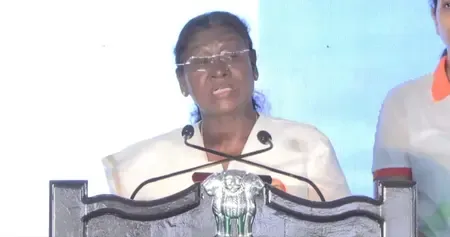 अंतर्राष्ट्रीय योग दिवस 2025 : राष्ट्रपति द्रौपदी मुर्मू ने देहरादून के कार्यक्रम में लिया हिस्सा