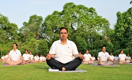 अंतरराष्ट्रीय योग दिवस: जयपुर में सीएम भजनलाल शर्मा ने कालिका पेट्रोलिंग यूनिट के साथ किया योगाभ्यास