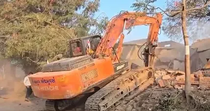 Why is the anti-encroachment drive in Ahmedabad's Vatva area significant?