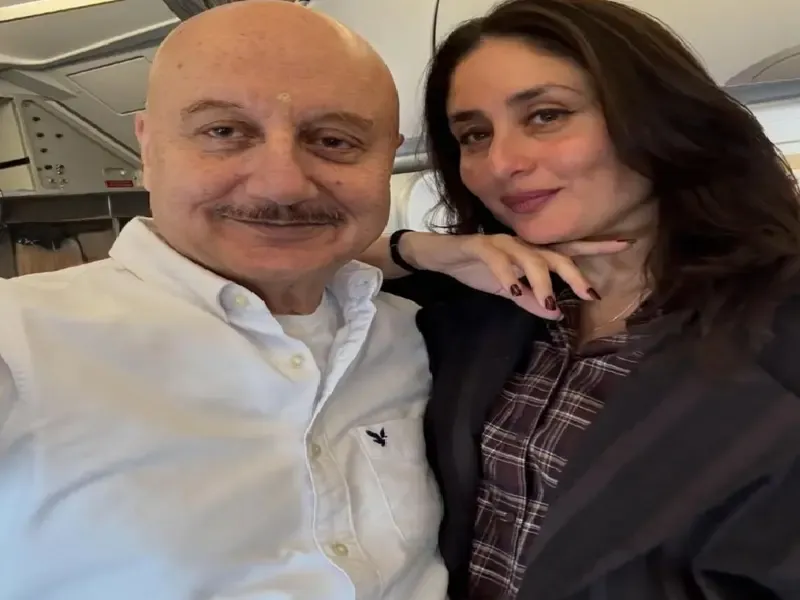 क्या अनुपम खेर और करीना कपूर को याद आए 'रिफ्यूजी' के दिन?