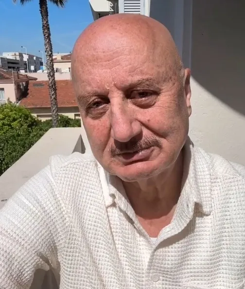Did Anupam Kher Introduce Vinay Pathak to Kashmiri Cuisine?
