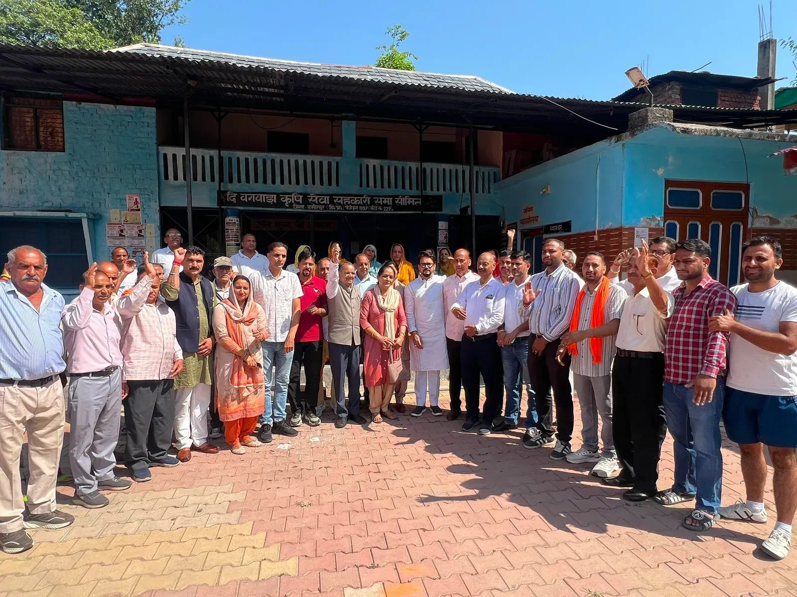 Anurag Thakur Conducts BJP Jan Sampark Drive in Hamirpur