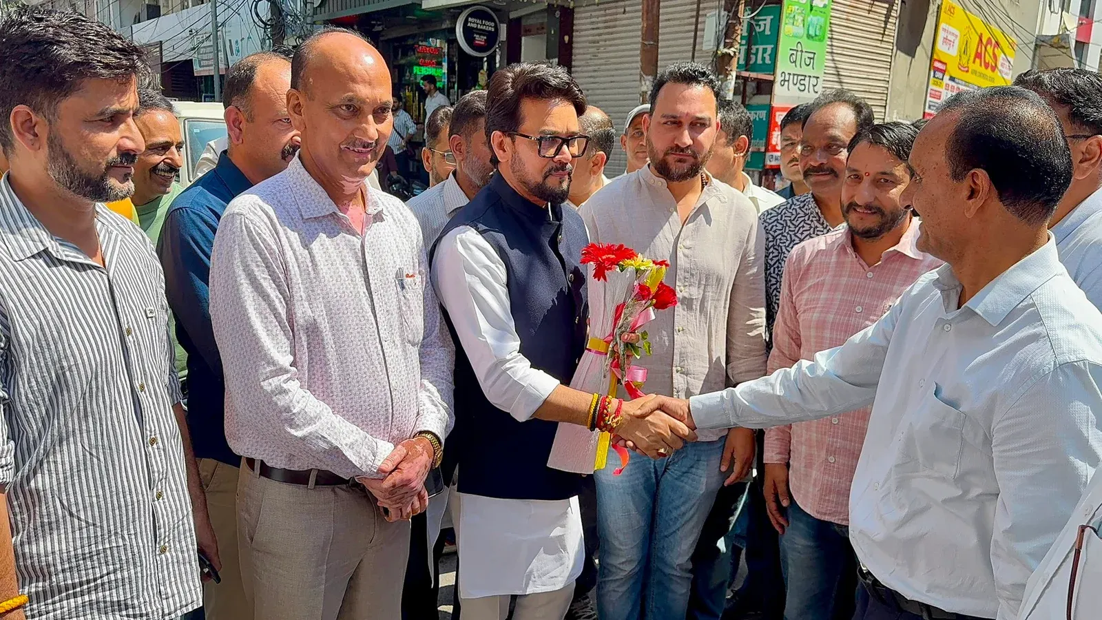 Anurag Thakur Inaugurates BJP Exhibition in Hamirpur