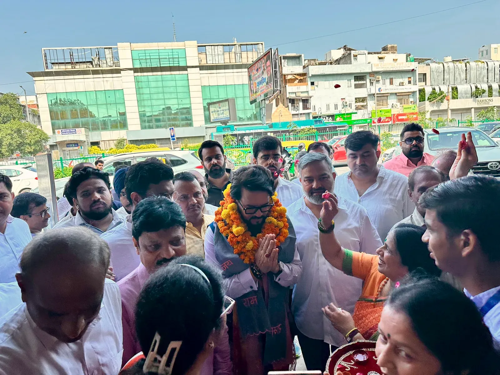 Anurag Thakur joins Independence Day event at DAV School Delhi