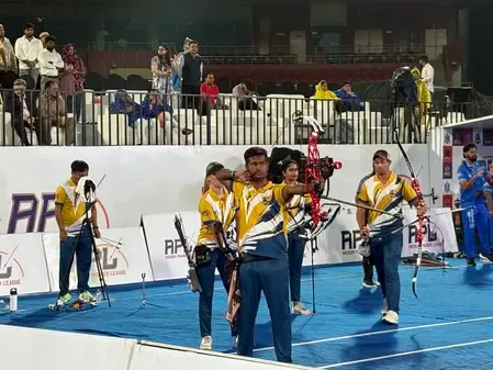 How Did Rajputana Royals Remain Unbeaten While Kakatiya Knights Achieved Their First Win?