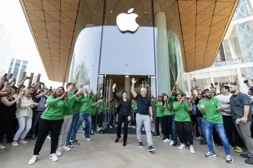 Did Apple Just Appoint Amar Subramanya as Vice President of AI?