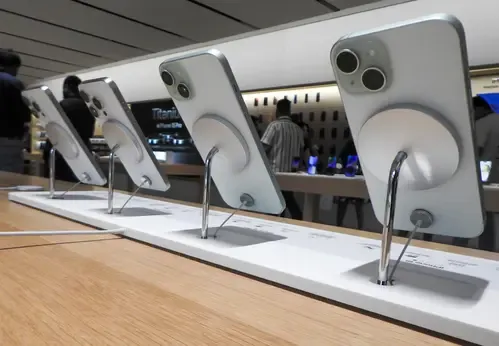 Did Apple Achieve 63% Growth in India Exports at $7.5 Billion from April to July?