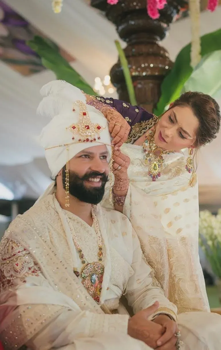 Sonalee Kulkarni plays groomsmaid at brother's Marathi-Punjabi wedding