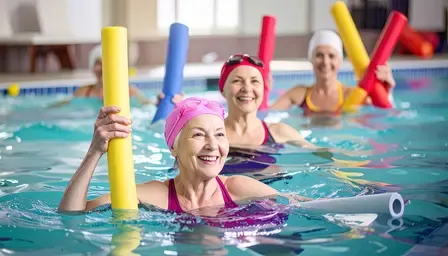 पानी में योग: एक्वा योग से पाएँ शारीरिक और मानसिक स्वास्थ्य में सुधार