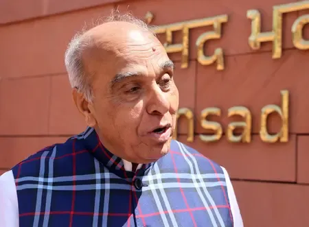 अराजकता फैलाना कांग्रेस की आदत बन गई है : जगदंबिका पाल