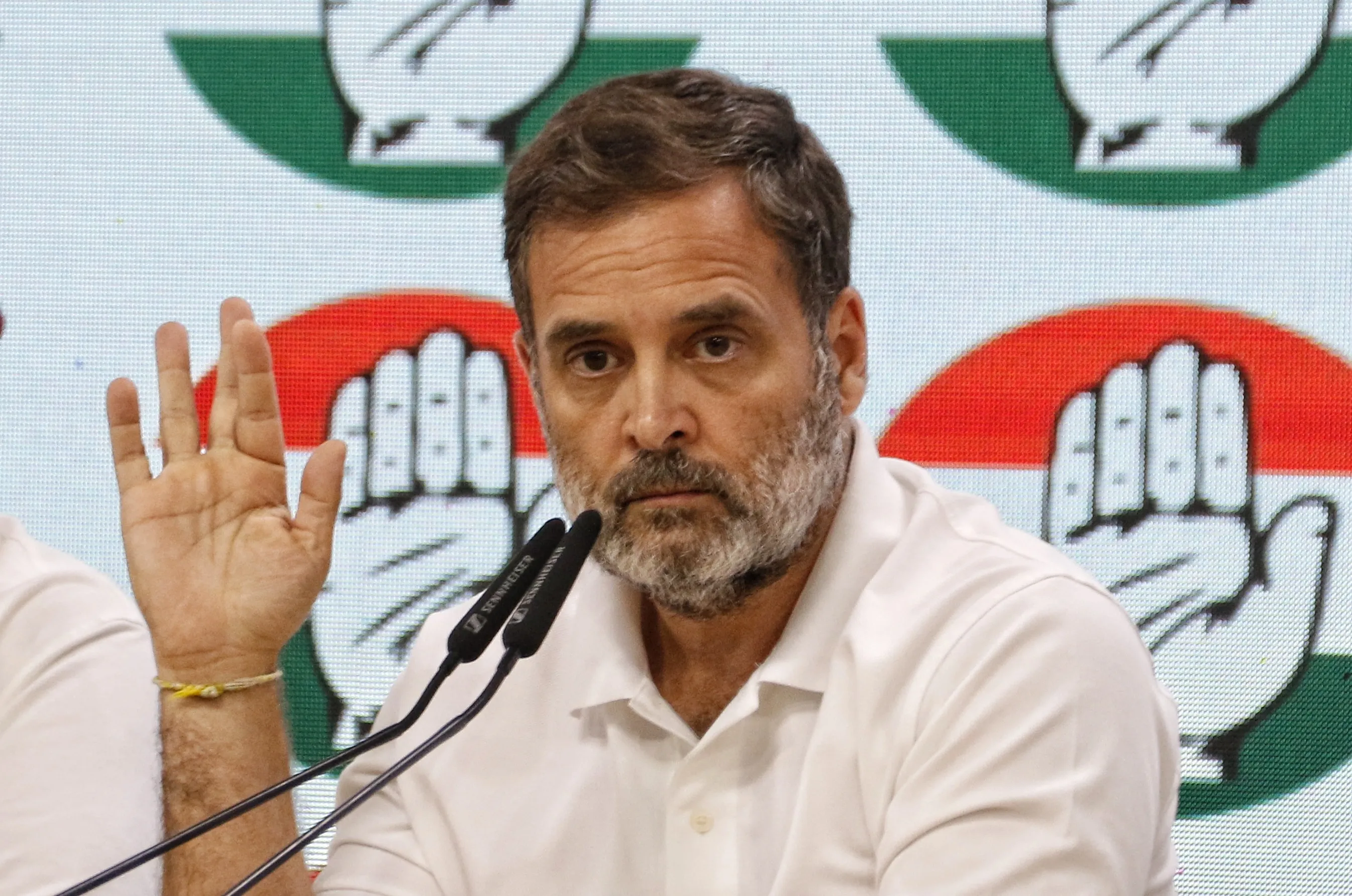 Is Rahul Gandhi LoP or Nishan-e-Pakistan?