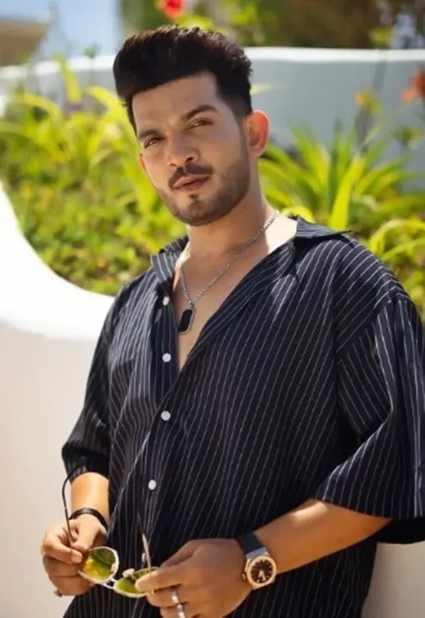 Arjun Bijlani Advocates for Innovative Narratives in Television, Critiques Outdated Themes