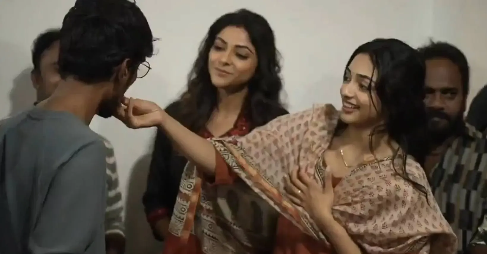 Did the shooting of Arjun Sarja and Preity Mukhundhan's AGS28 wrap up?