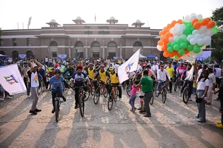 Armed Forces lead 73rd Fit India Sundays on Cycle in Delhi with 800+ cyclists