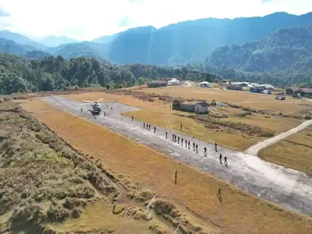 How Did the Army and Assam Rifles Validate Helicopter Insertion at Vijaynagar?