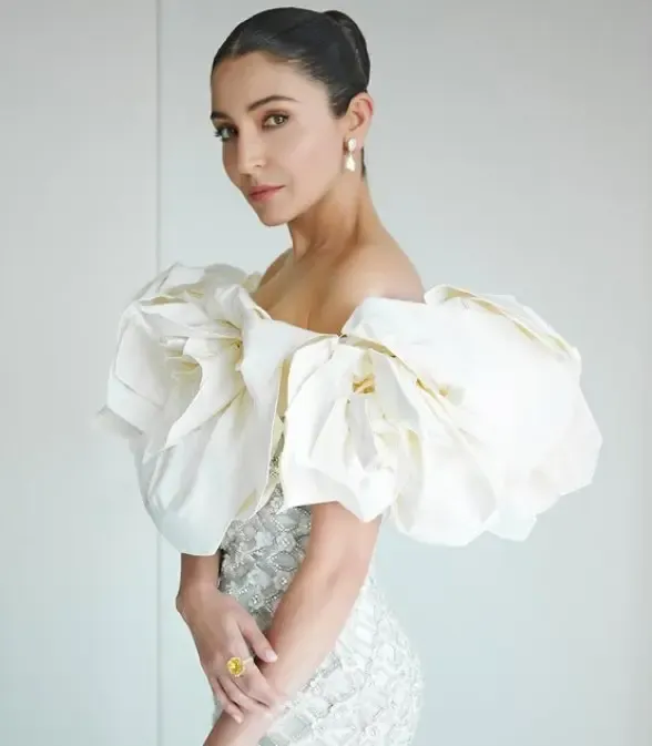 क्या थल सेना दिवस पर अनुष्का शर्मा से नकुल मेहता तक, इन सितारों का आर्मी से गहरा नाता है?