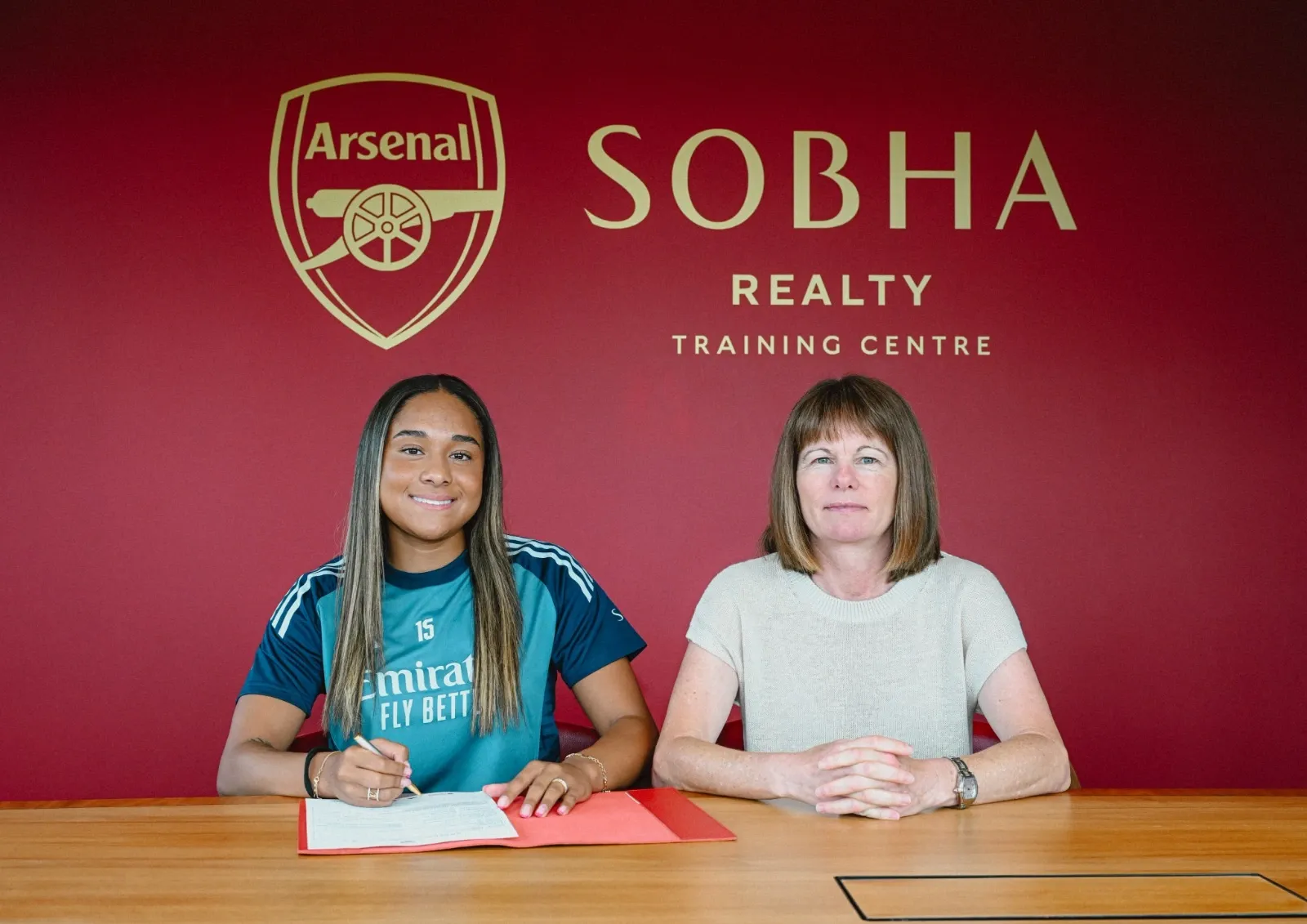 Did Arsenal Just Sign Olivia Smith for a World-Record Transfer Fee?