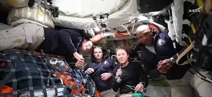 क्रिस्टीना कोच बनीं 'स्पेस प्लंबर' आर्टेमिस 2 में, जानें अंतरिक्ष में टॉयलेट कैसे काम करता है