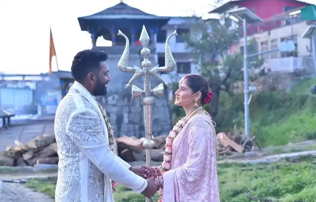 Why Did Arti Singh Choose Dipak Chauhan as Her Forever Partner?