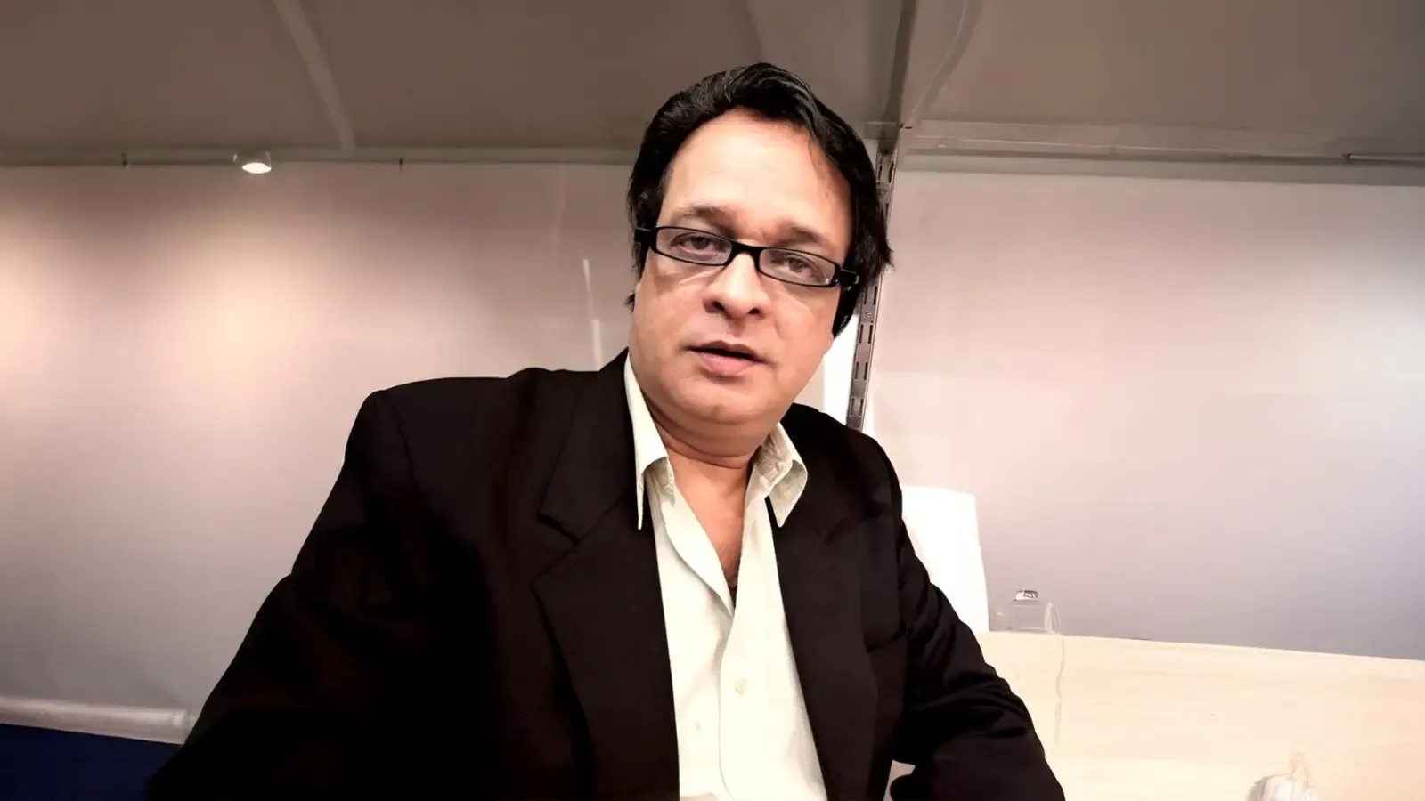 क्या आप जानते हैं अरुण वर्मा के बारे में, संजय दत्त का 'खलनायक' दोस्त और सलमान की 'किक' का यादगार चेहरा?