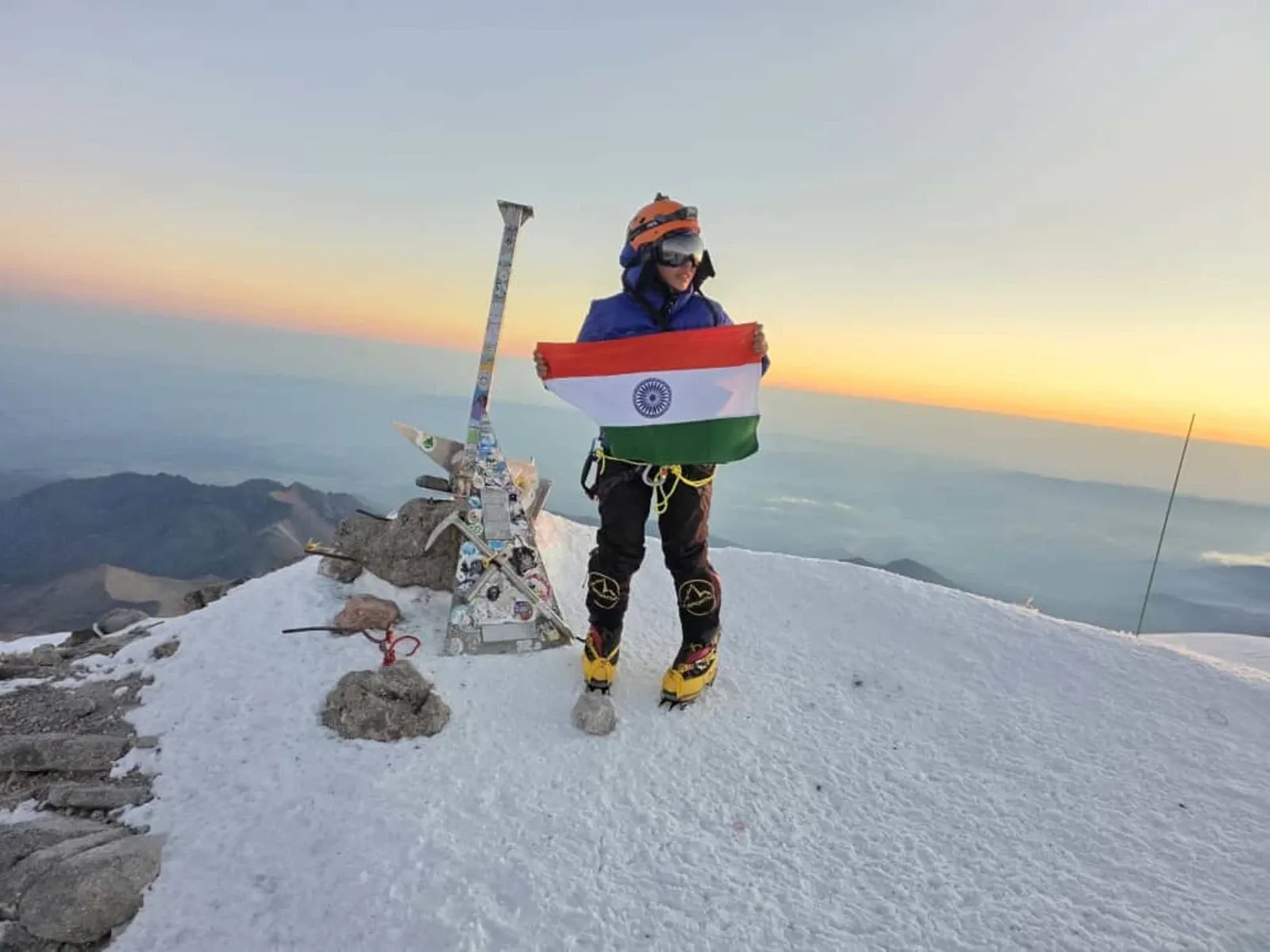 Did Arunachal Pradesh Governor Recognize Kabak Yano's Summit of Mt. Elbrus?