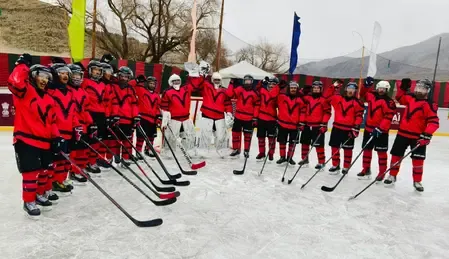 How Are the Ladakh Scouts Transforming Ice Hockey in India on Republic Day?
