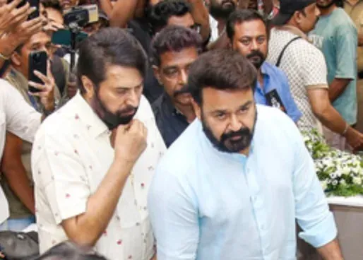 Mammootty, Mohanlal attend Kerala CM Satheesan's events in political signal