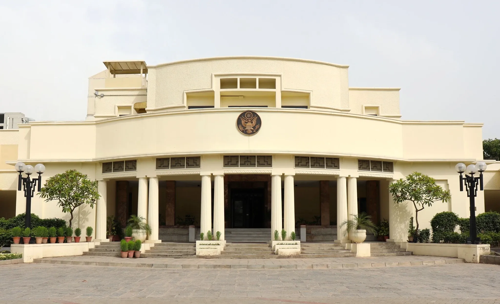 What Actions is the US Consulate in Lahore Taking as the Situation Develops?