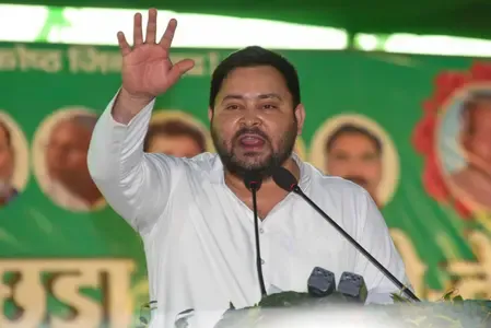 असफल सीएम की छवि से बचने के लिए योग्यता, ईमानदारी और दक्षता से सरकार चलाएं नीतीश : तेजस्वी यादव 