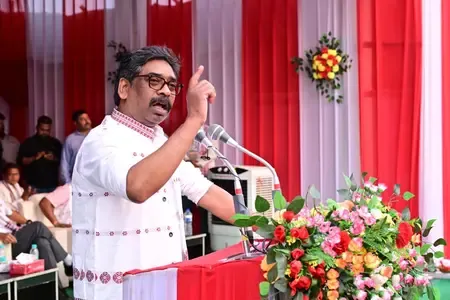 असम के चुनावों में आदिवासियों के अधिकारों की लड़ाई में जुटे सीएम हेमंत सोरेन