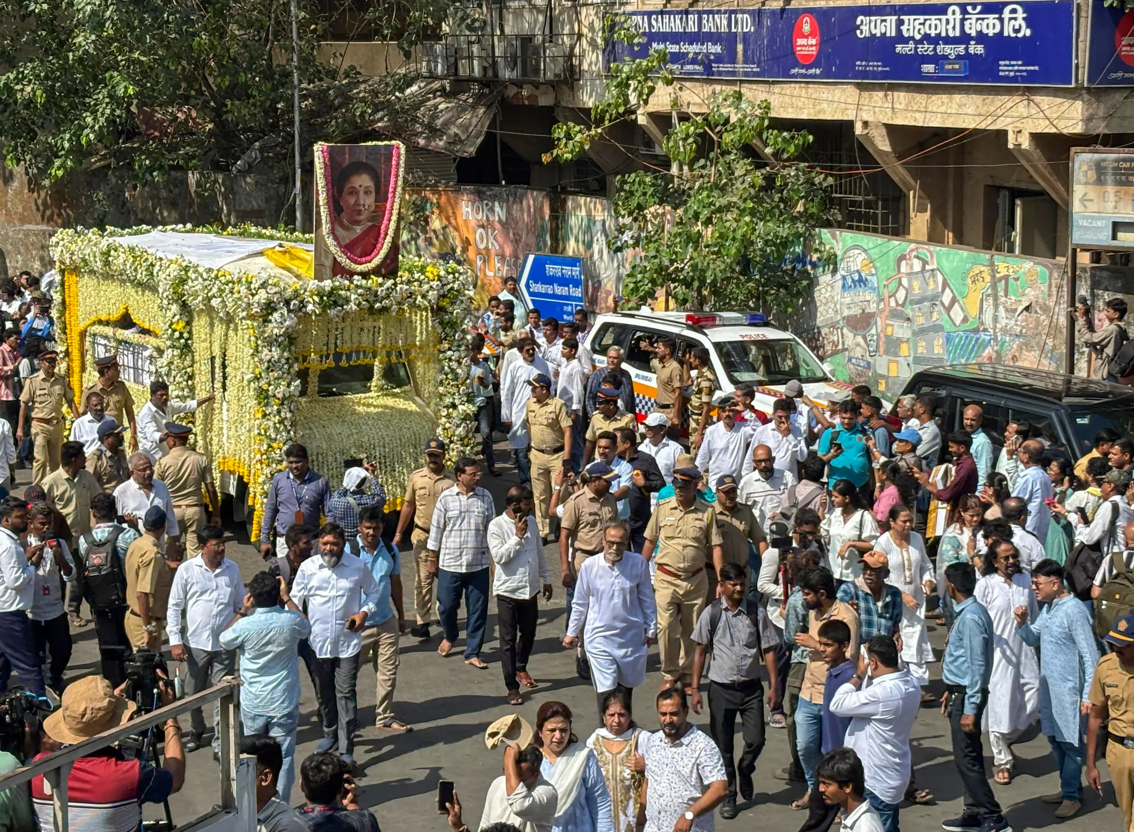 Asha Bhosle: A Musical Legend Laid to Rest with State Honours in Mumbai