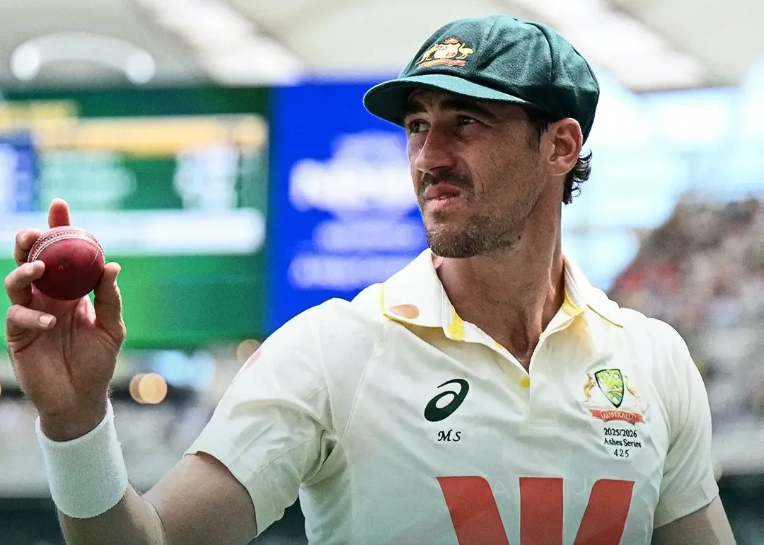 क्या इंग्लैंड एशेज सीरीज के पहले मैच में मिचेल स्टार्क के सामने बिखर गई?