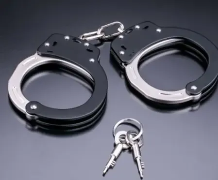 अश्लील मैसेज वायरल कर बदनामी करने वाली महिला को कस्तूरबा पुलिस ने गुजरात से गिरफ्तार किया