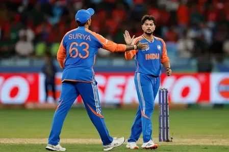 एशिया कप : कुलदीप-बुमराह की घातक गेंदबाजी, भारत ने बांग्लादेश को 41 रन से हराया  