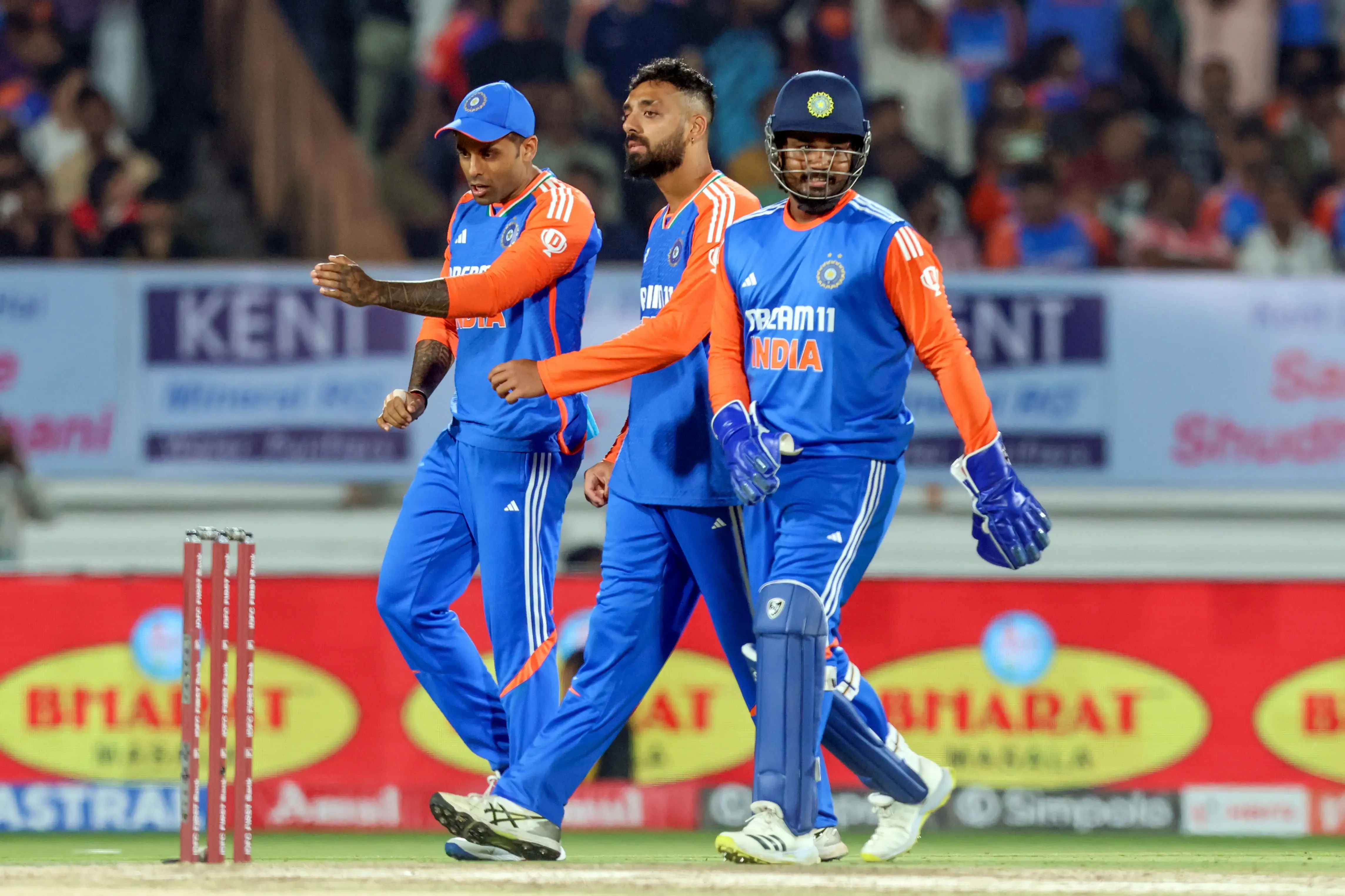 Was there a rare moment of sportsmanship in the Asia Cup opener?