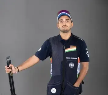 एशियन गेम्स शूटिंग: शपथ भारद्वाज ट्रैप इंडिविजुअल फाइनल में, पुरुष टीम छठे स्थान पर रही