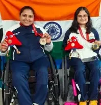 एशियन पैरा गेम्स 2026: मोना अग्रवाल ने रिकॉर्ड 250 स्कोर से गोल्ड, अवनि लेखरा ने जीता सिल्वर