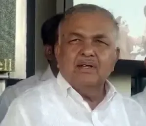 Karnataka Minister Urges Dialogue with Maharashtra Counterpart Amid Bus Targeting Controversy