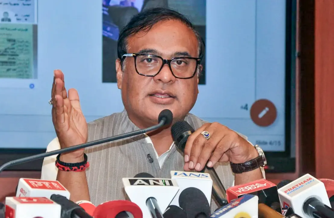 Assam's CM Himanta Biswa Sarma Denounces Congress for Distributing Fake Documents Ahead of Elections