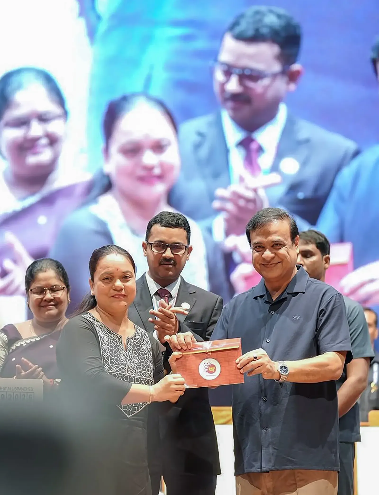 Assam CM disburses ₹278 crore to 82,219 entrepreneurs under Atmanirbhar Asom Abhijan