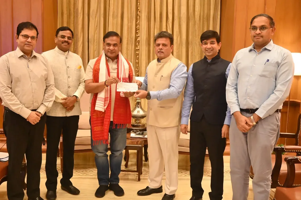 Assam CM Himanta thanks IAS Officers for ₹7.6 lakh CMRF donation