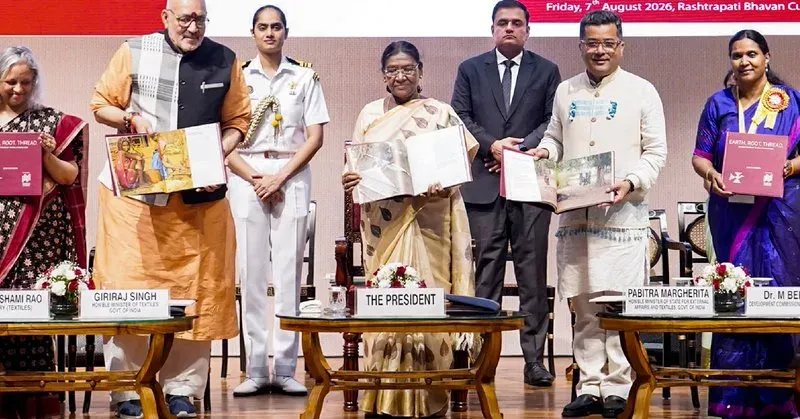 Assam CM Office Hails National Handloom Award for Sualkuchi Startup