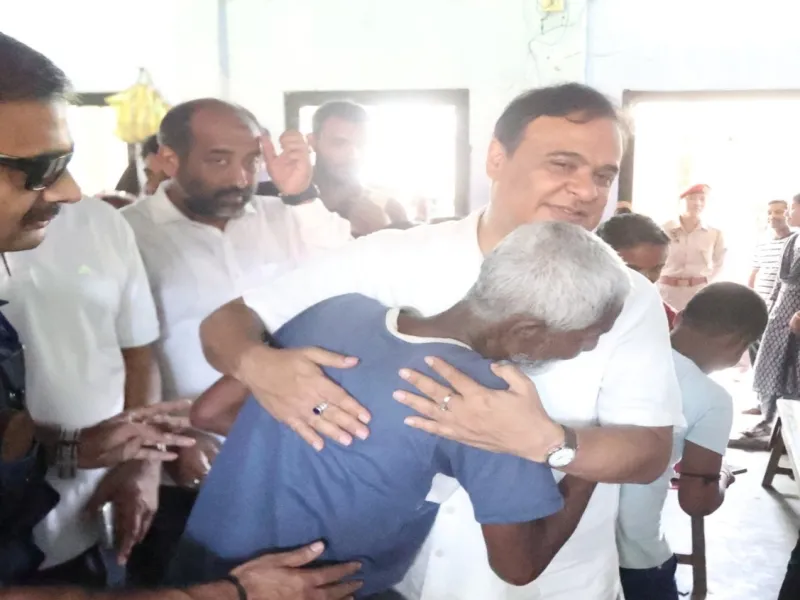 How is Assam CM tackling the flood situation in Barak Valley?