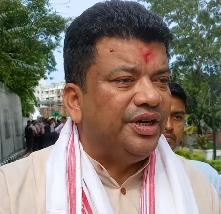 असम यूसीसी बिल पर कांग्रेस का तीखा विरोध, विधायक बोले — खास समुदाय को निशाना बनाने की चाल